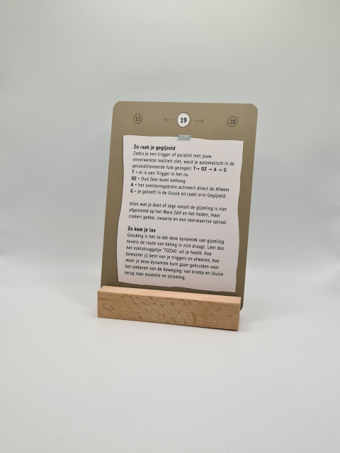 therapiebox-zelfhelinginkaart-kaart-in-houder-back